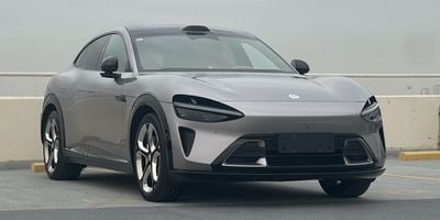 شاومى YU7 Max- 690 HP (681 bhp or 508 kW). range of up to 760 km