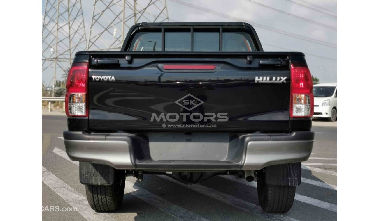 Toyota Hilux WIDE BODY 2.4L Diesel, M/T, Power lock / Windows (CODE # THBBL21)