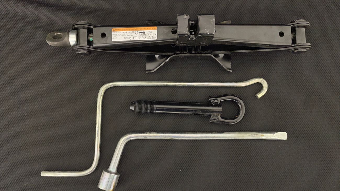 تويوتا يارس E 1.5 | بدون دفعة مقدمة | اختبار القيادة في المنزل