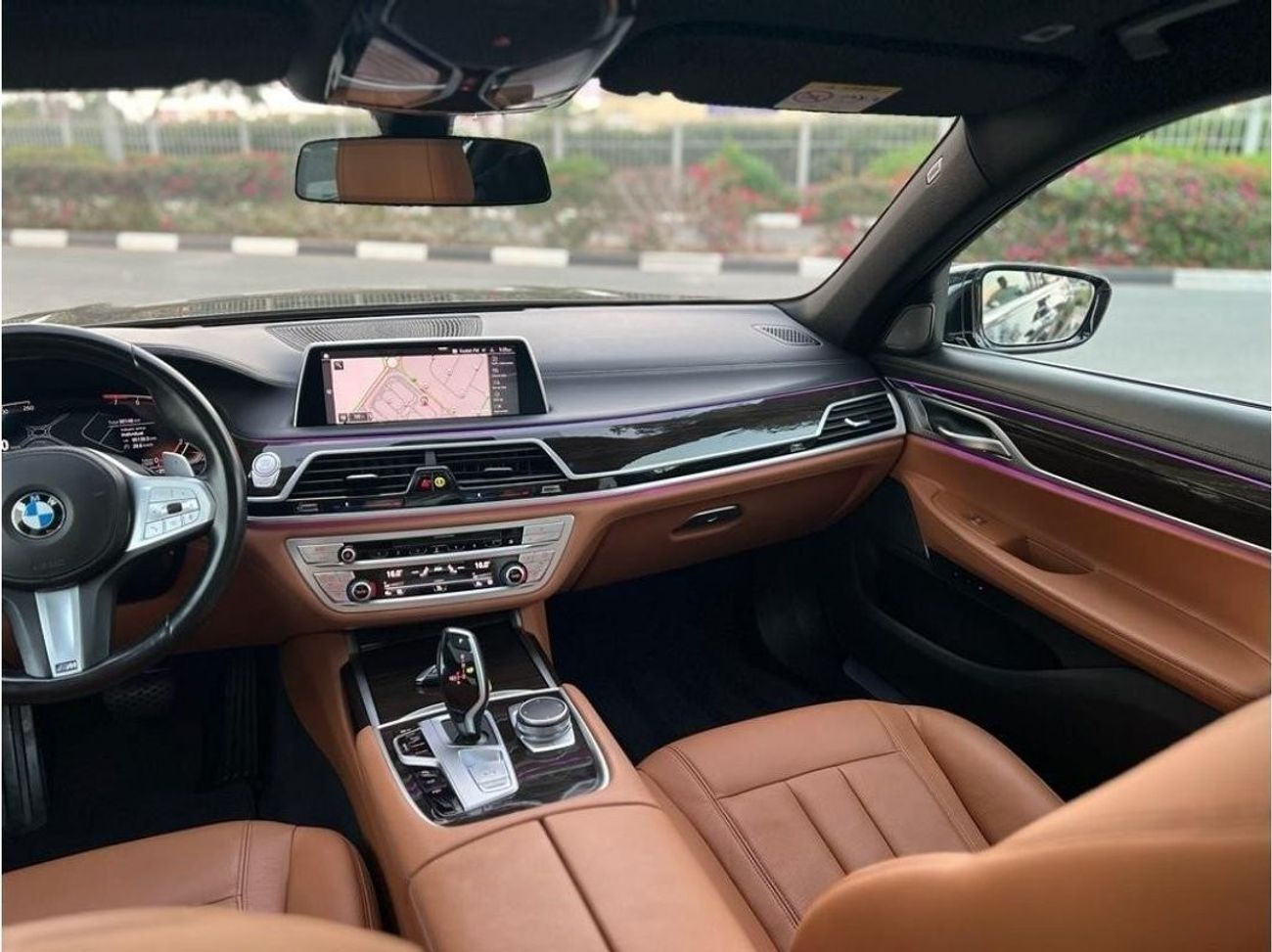 BMW 730Li Pure Excellence BMW 730Li GCC 2022 UNDER WARRANTY AND SERVICE CONTRACT ORIGINAL PAIN