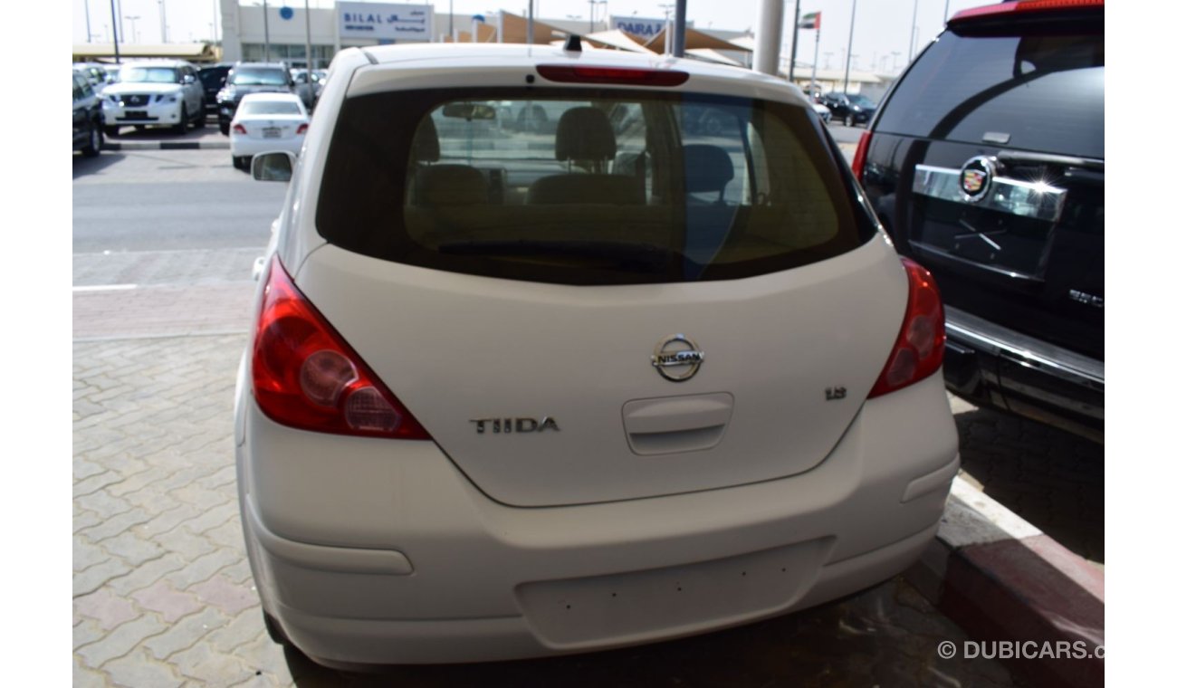 Nissan Tiida Nissan Tida Hatchback,model:2011.Excellent condition