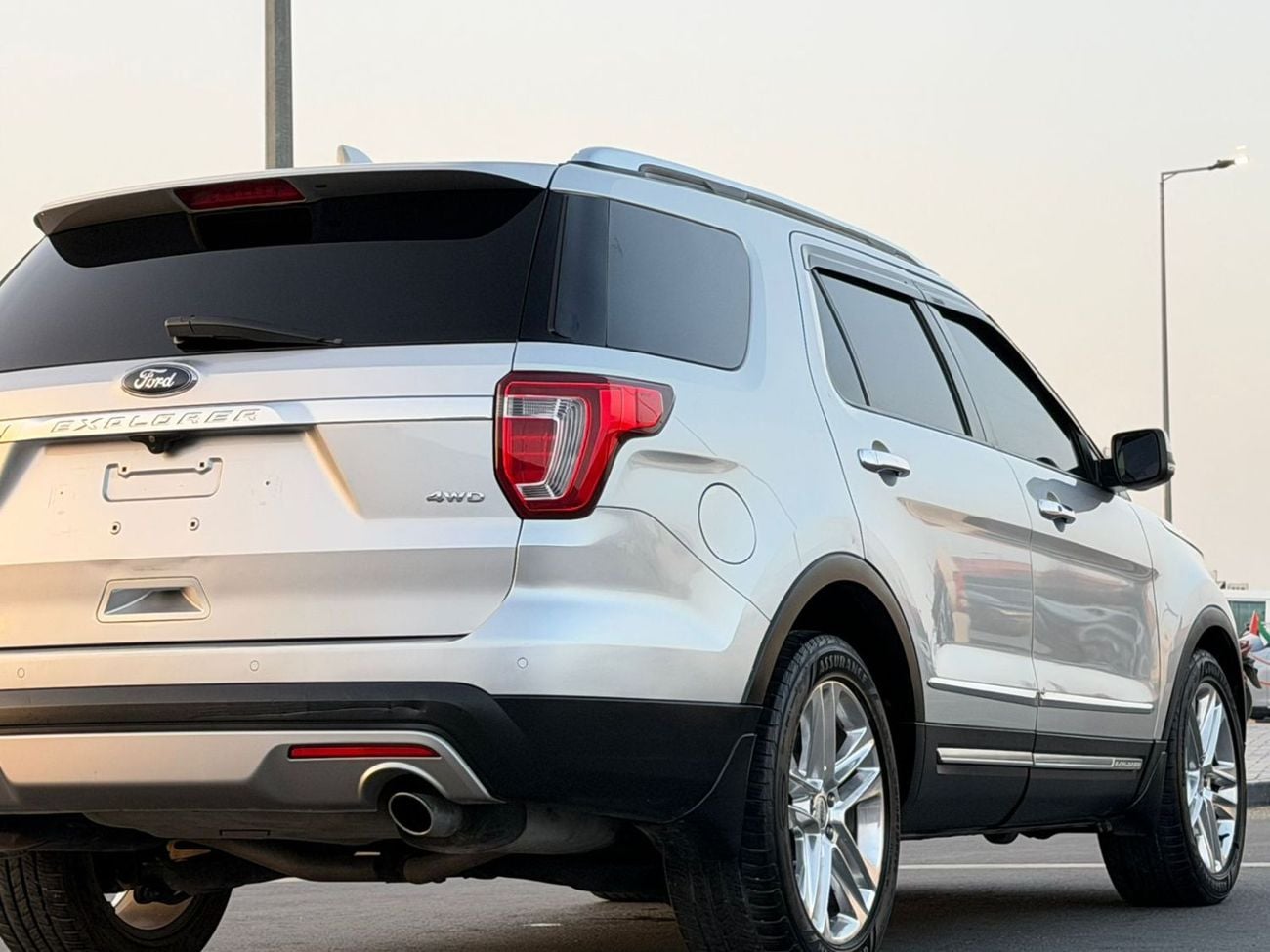 Ford Explorer top-of-the-line model, fully loaded with panoramic