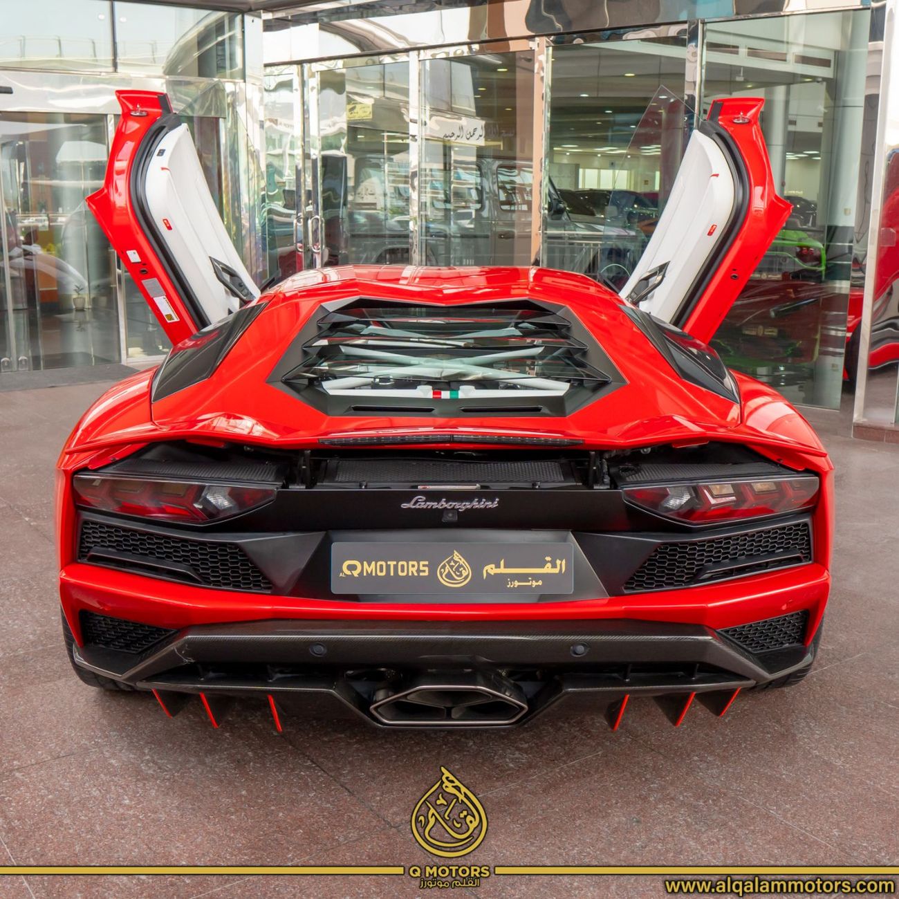 لامبورغيني أفينتادور 2018 LAMBORGHINI AVENTADOR S ( 1 OF 1 ) GCC DONE ONLY 28,000KM