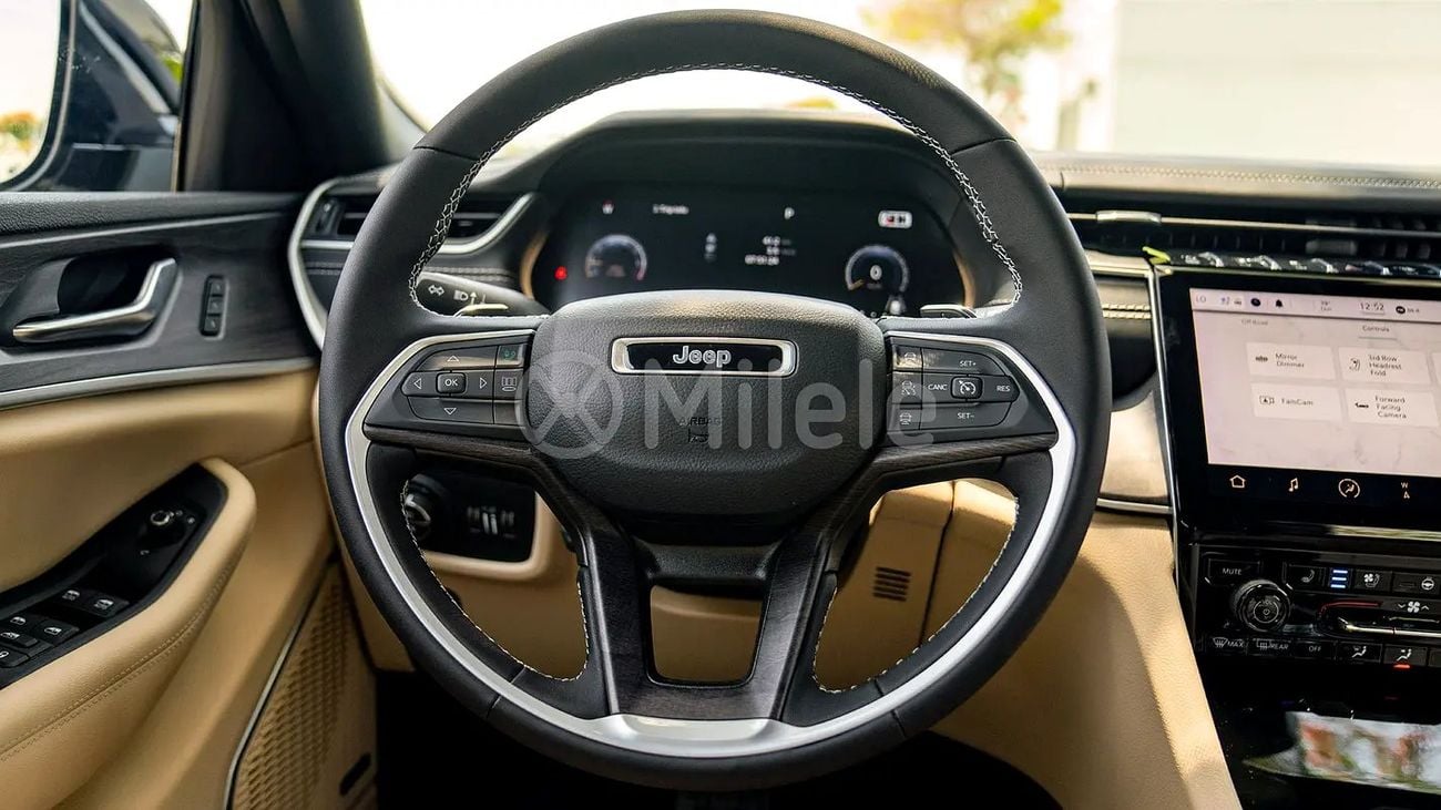 جيب جراند شيروكي Limited | 2-Year Warranty + Service Available| In-House Financing Available