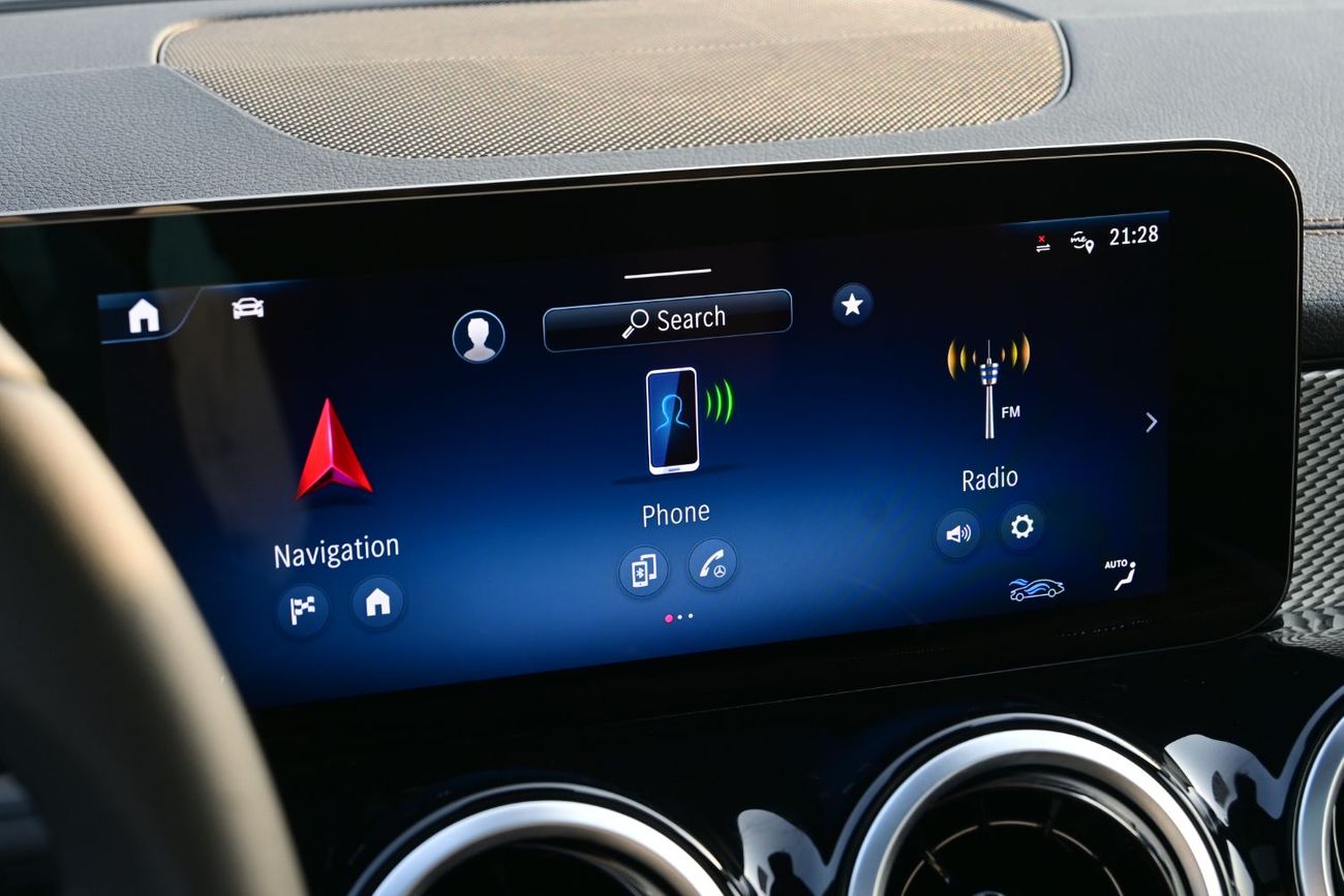 Mercedes-Benz GLB 200 Mercedes-Benz GLB 1.3L Turbo, FWD, Model 2025 Color Black