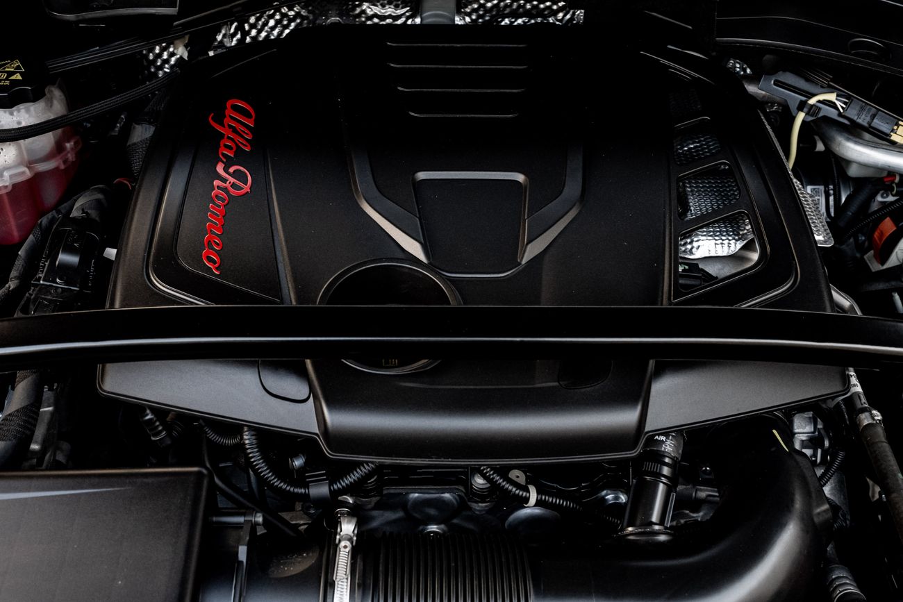 Alfa Romeo Stelvio Stelvio Veloce | 2,742 P.M | 0% Downpayment | Stelvio Veloce | ALFA Warranty!