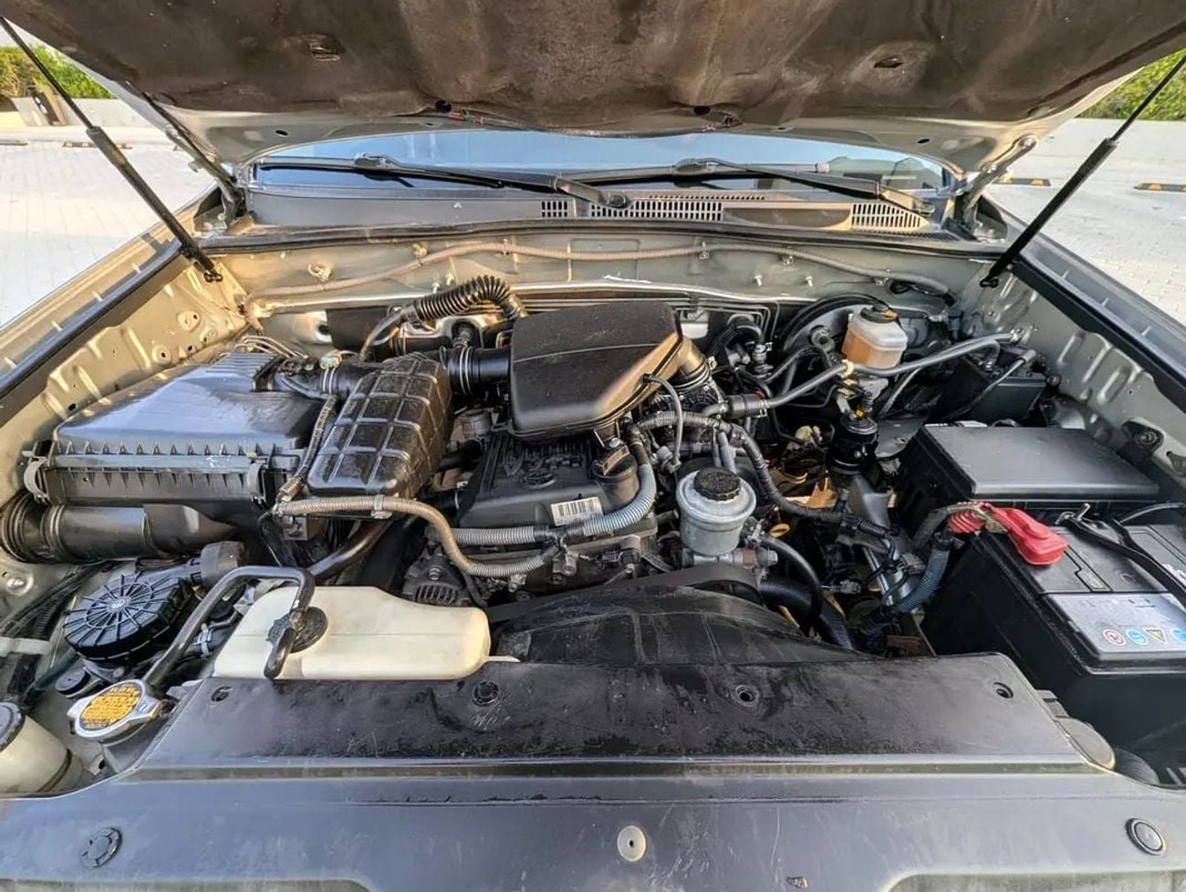 Toyota Prado GX GCC Specs V4 2.7L Interior and Exterior Excellent Condition