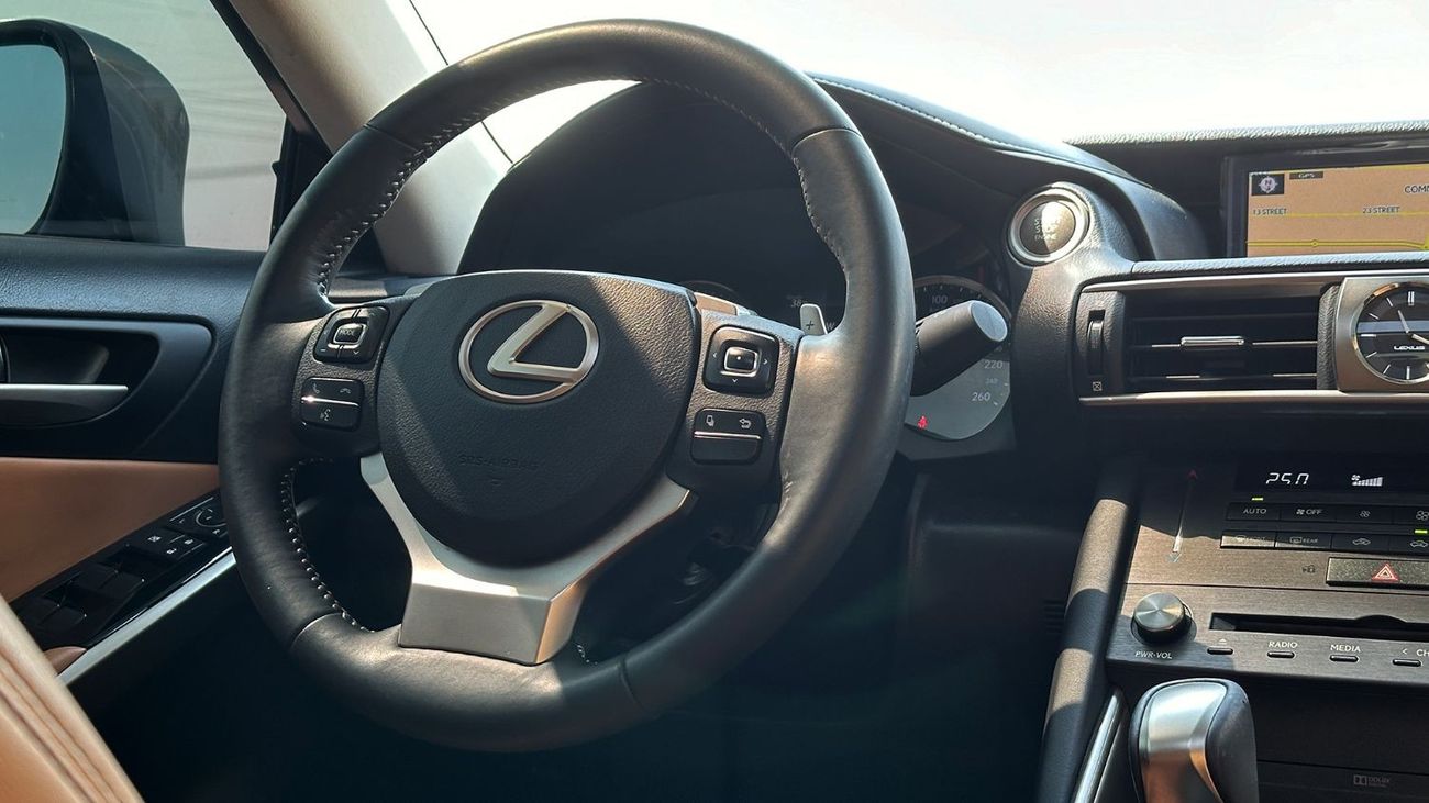 Lexus IS300 Premier 2019 Full Service History GCC