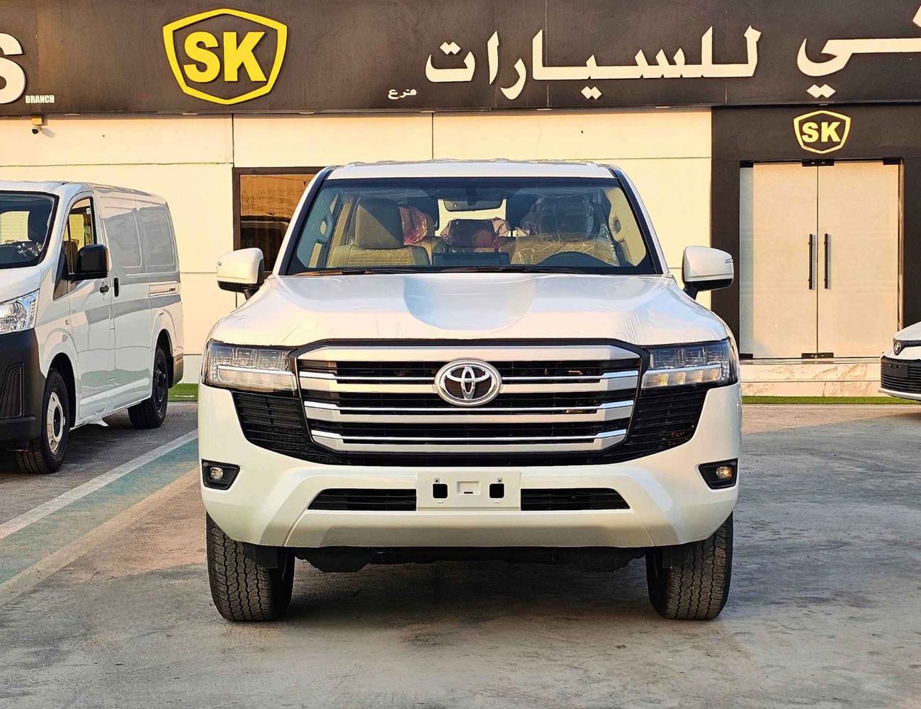 تويوتا لاند كروزر GXR TWIN TURBO / 3.5L V6 PETROL / DRIVER PWR SEAT / COOL BOX  (CODE # GXR-G)