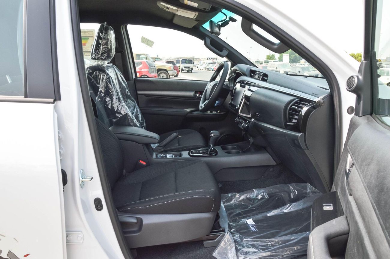 Toyota Hilux TOYOTA HILUX ADVENTURE 4.0L V6 AT 4WD PICKUP 2025