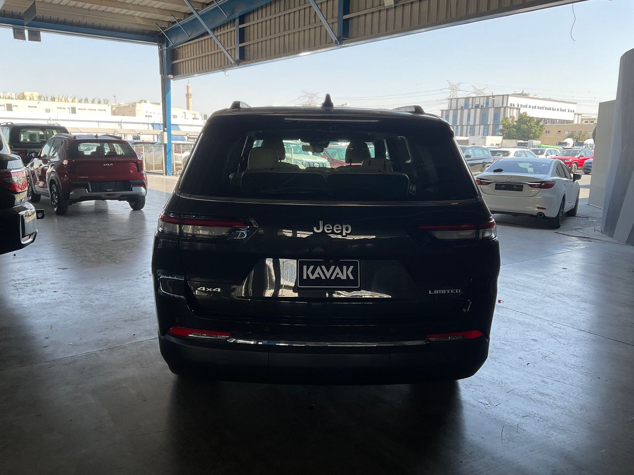 جيب جراند شيروكي Limited Plus | شامل الضمان | 0 ﺪﻔﻋﺓ ﺃﻮﻟﻯ