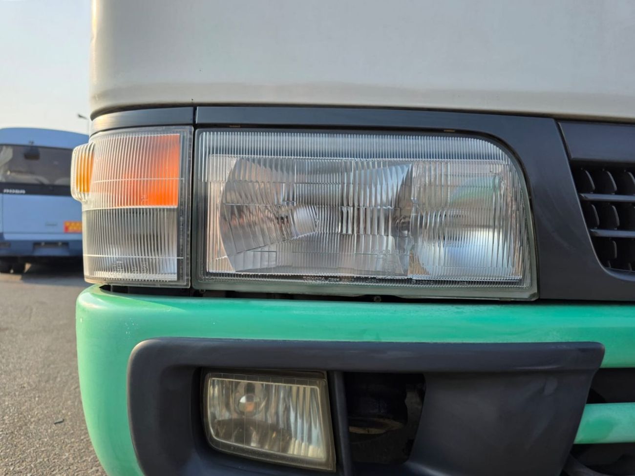 Toyota Coaster TOYOTA COASTER BUS RHD 2003 MODEL 4.2 L DIESEL AUTOMATIC(PM12173)