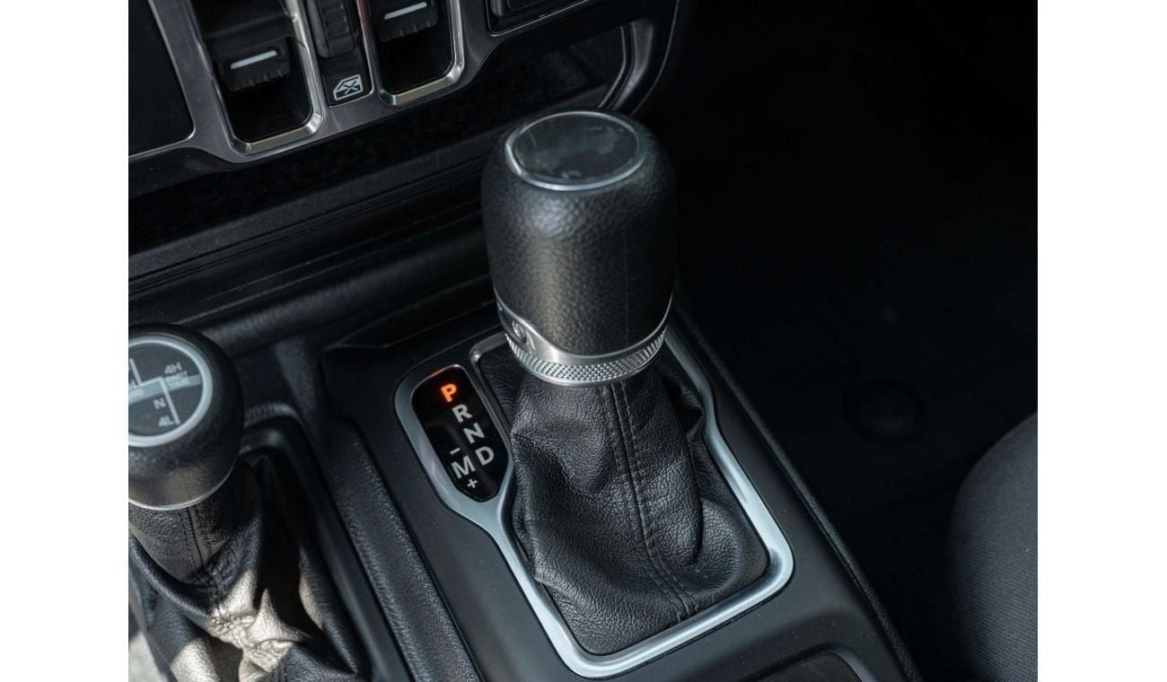 جيب رانجلر AED 2,202 PM • WRANGLER UNLIMITED SPORT • ONLY 61,000 KMS • PRISTINE CONDITION