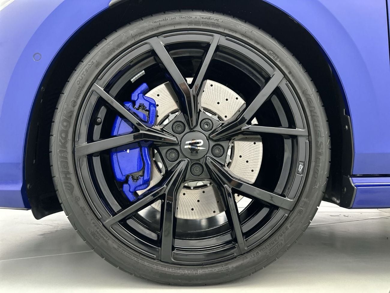 فولكس واجن جولف ار Base 2.0T