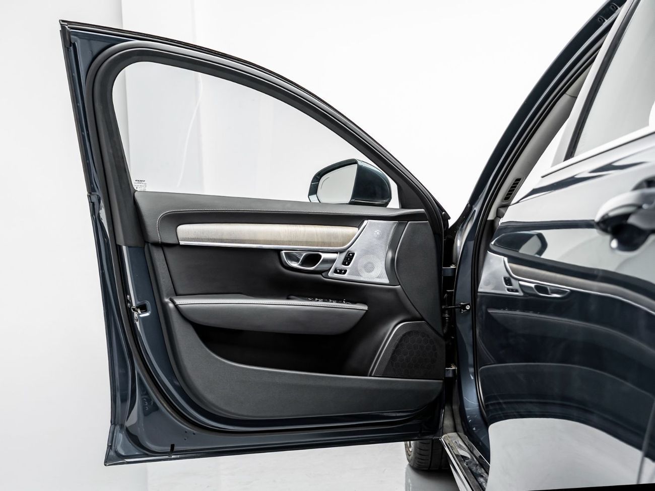 Volvo S90 2023 Volvo S90, September 2028 Volvo Warranty, Low KMs, GCC