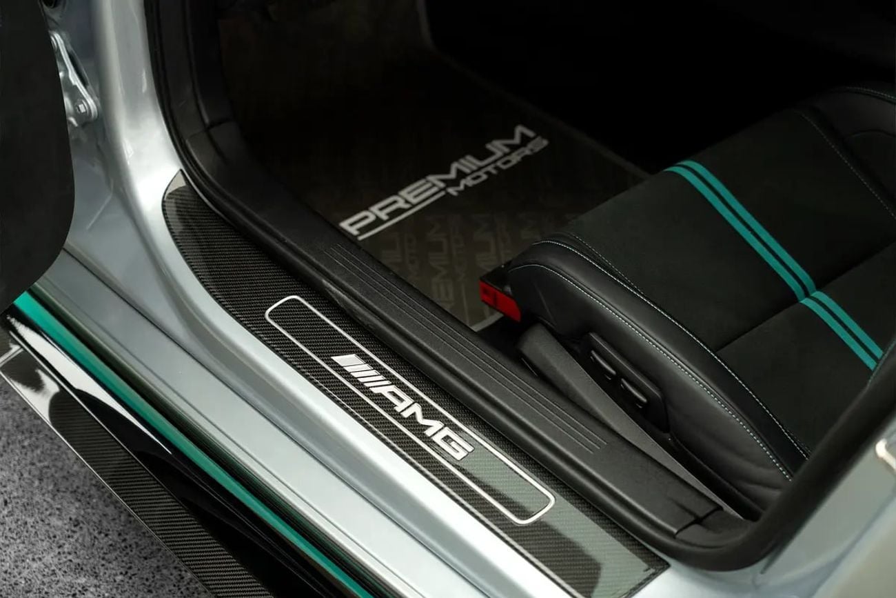 مرسيدس بنز AMG GTR