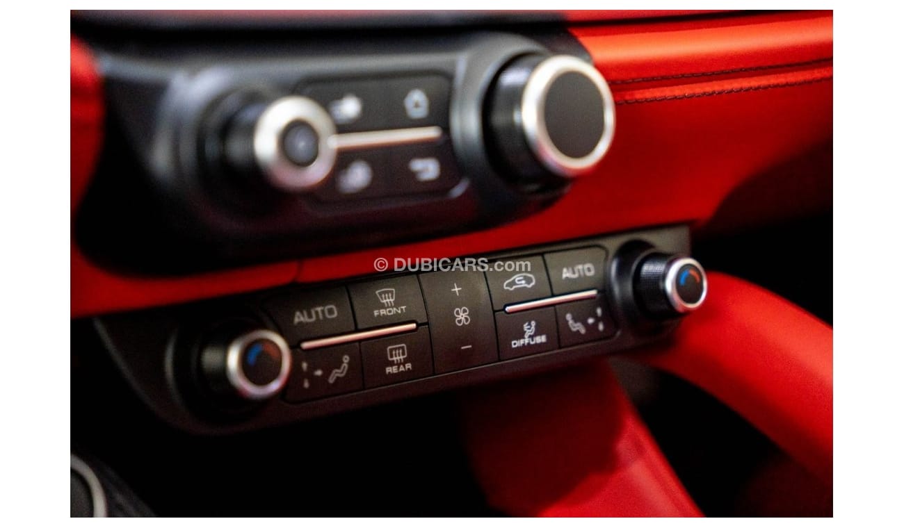 Ferrari GTC4 Lusso 2020 Ferrari GTC4 Lusso T /  Ferrari Al Tayer Warranty & Service Package