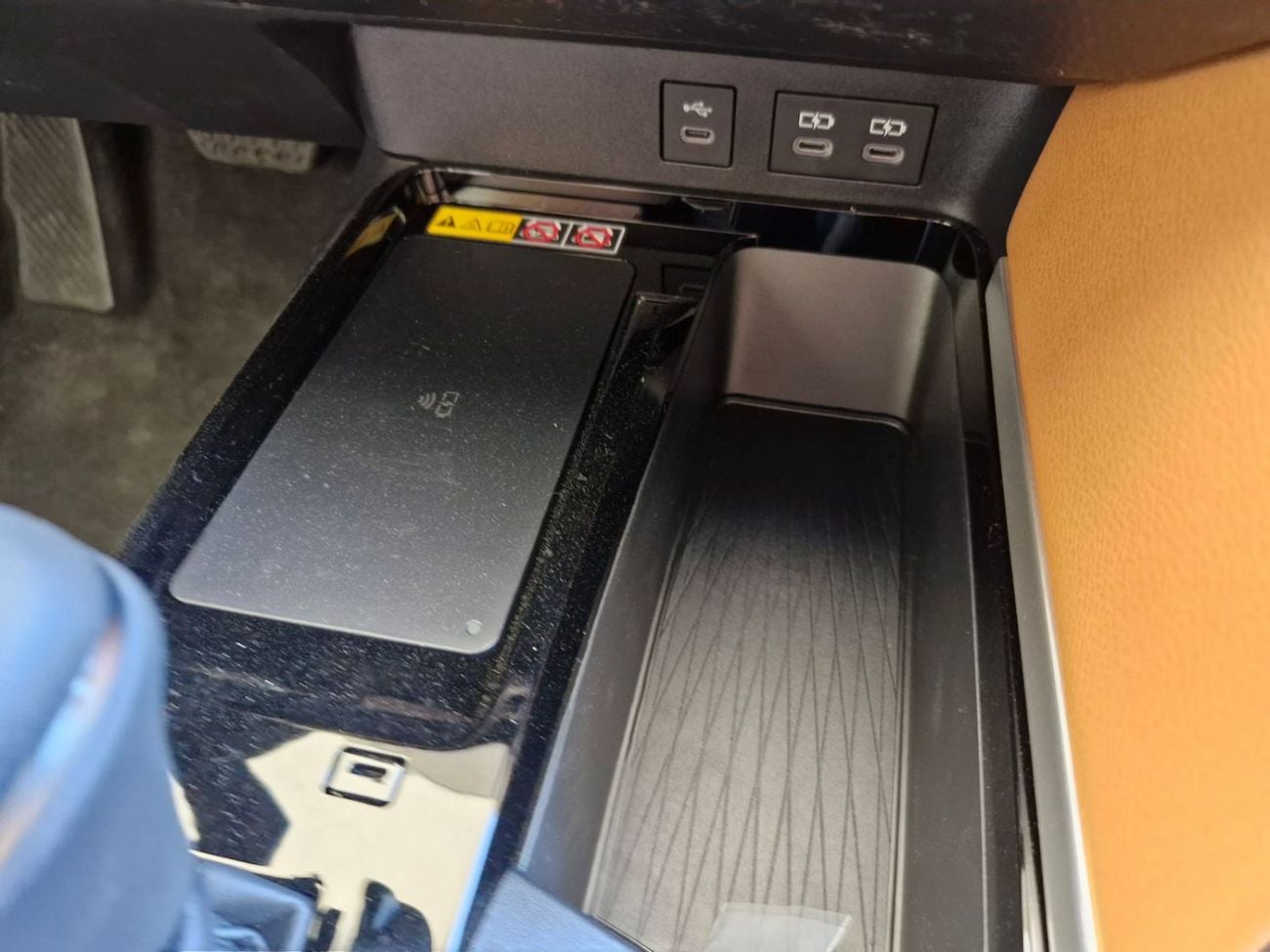 تويوتا كامري 2026 CAMRY GLE 2.5L FULL RADAR PANAROMIC DUAL PWR SEAT GCC BRAND NEW 0KM