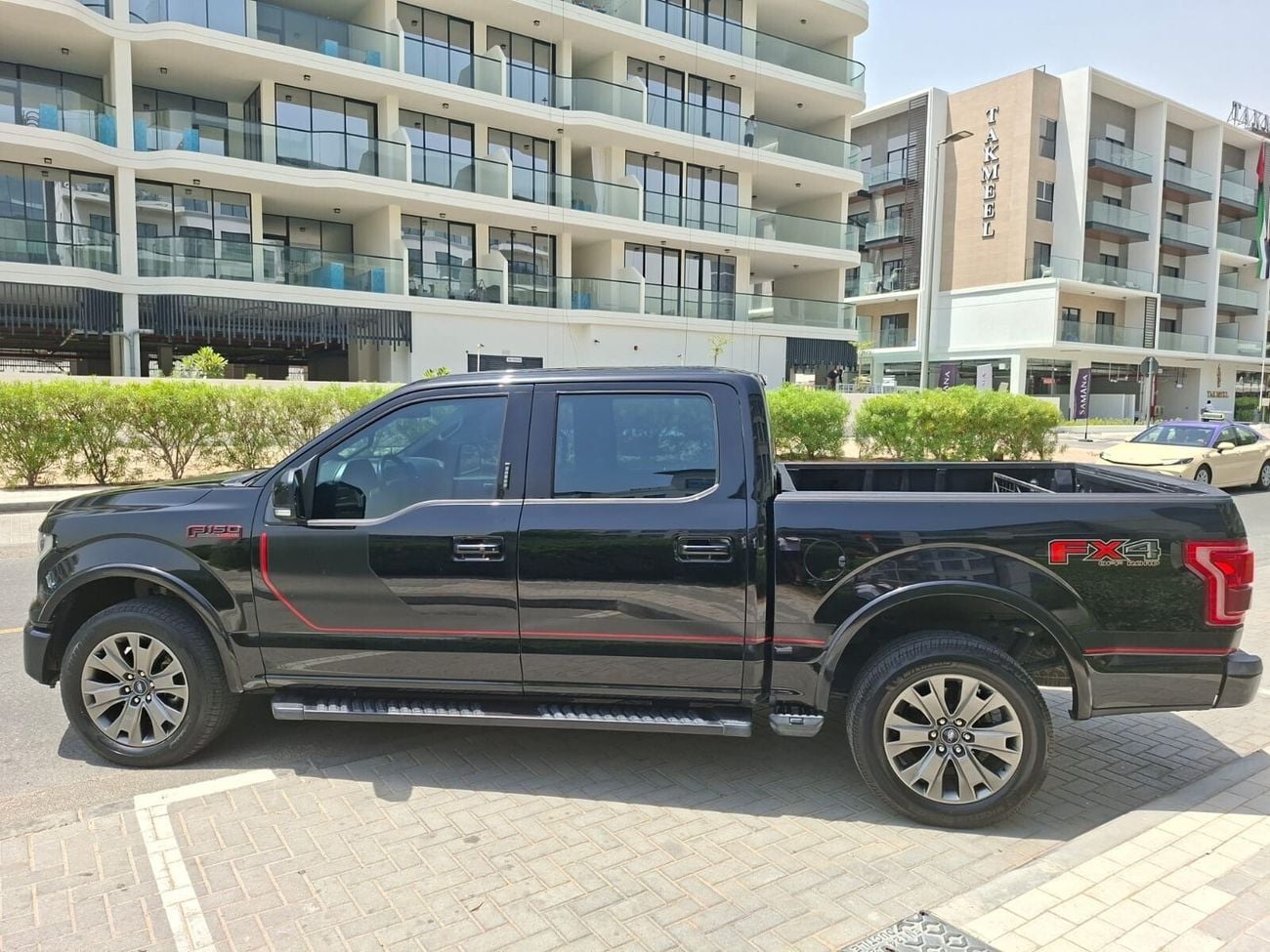 Ford F-150 LARIAT CREW LUX+SPORTS PK