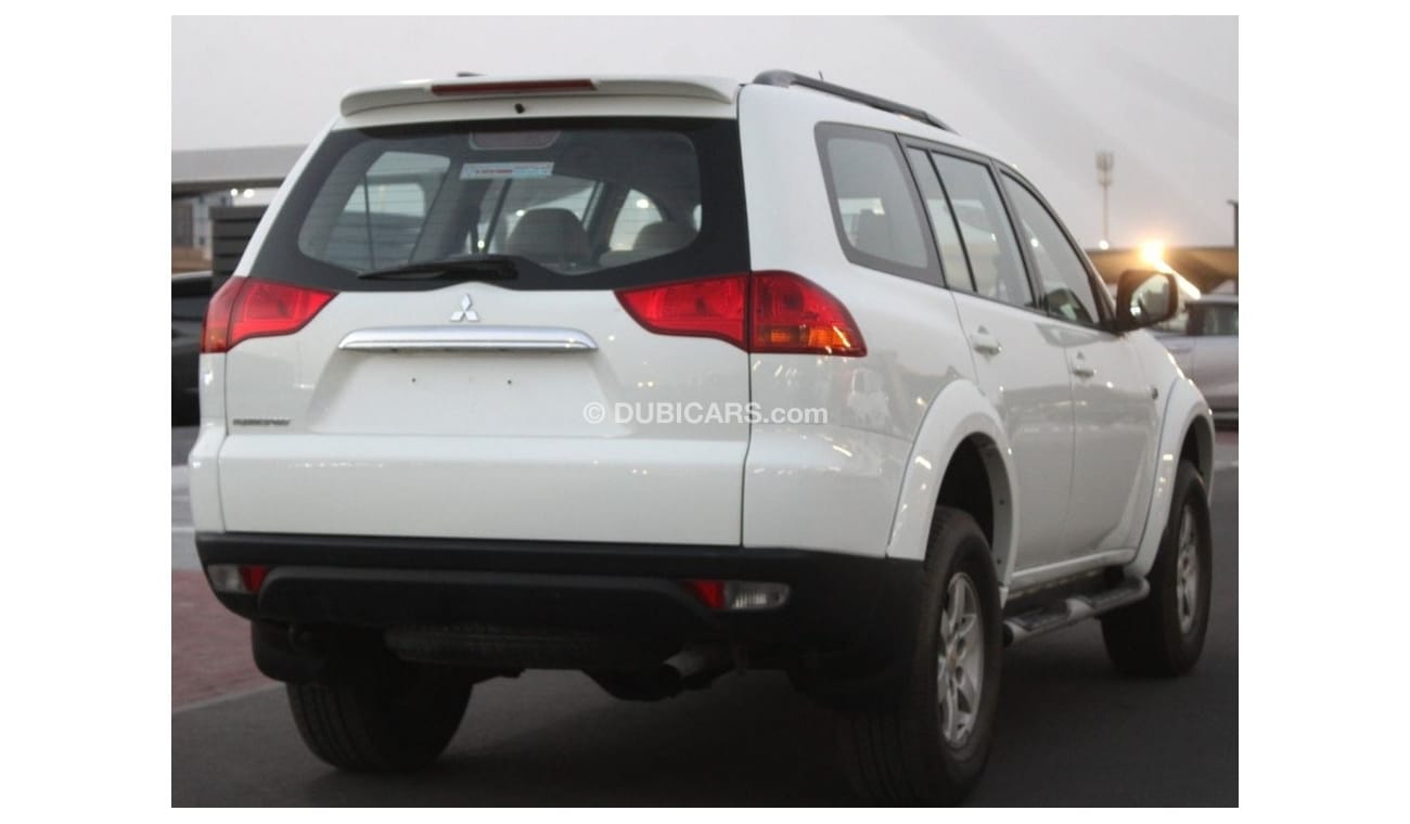 Mitsubishi Montero MITSUBISHI MONTERO SPORT 2012 GCC EXCELLENT WITHOUT ACCIDENT
