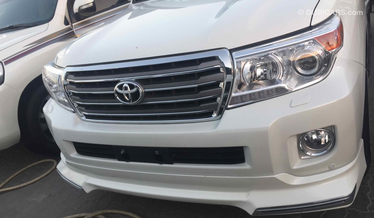 Toyota Land Cruiser فل كامل