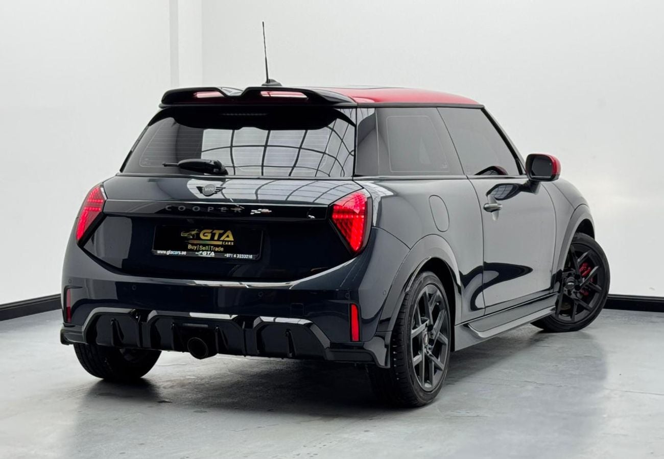 ميني جون كوبر 2025 Mini Cooper JCW, 2030 Mini Warranty and Service Pack, Mini Service History, GCC