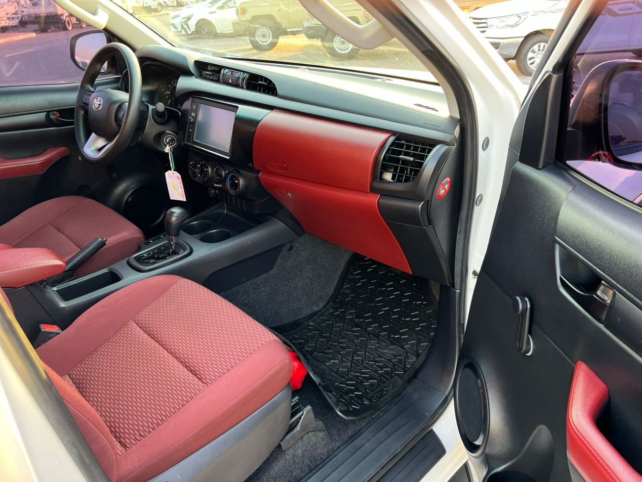 تويوتا هيلوكس 