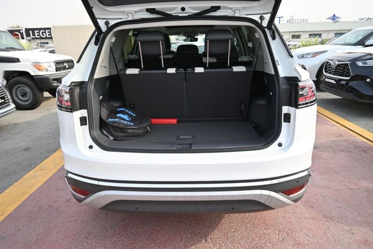 فولكس واجن ID.6 فولكس فاجن ID6 PRO CROZZ، RWD، SUV، 5 أبواب، لون أبيض، موديل 2023، للتصدير فقط