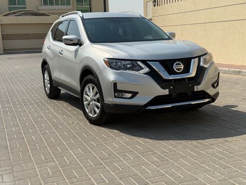 نيسان إكس تريل SV 2.5LFWD(5 Seater)