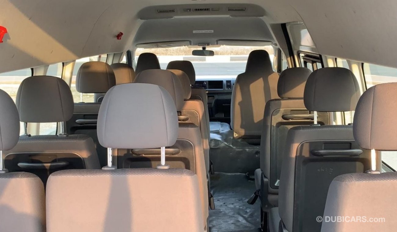 تويوتا هاياس Toyota Hiace High Roof 13 Seats 2017 Ref# 487