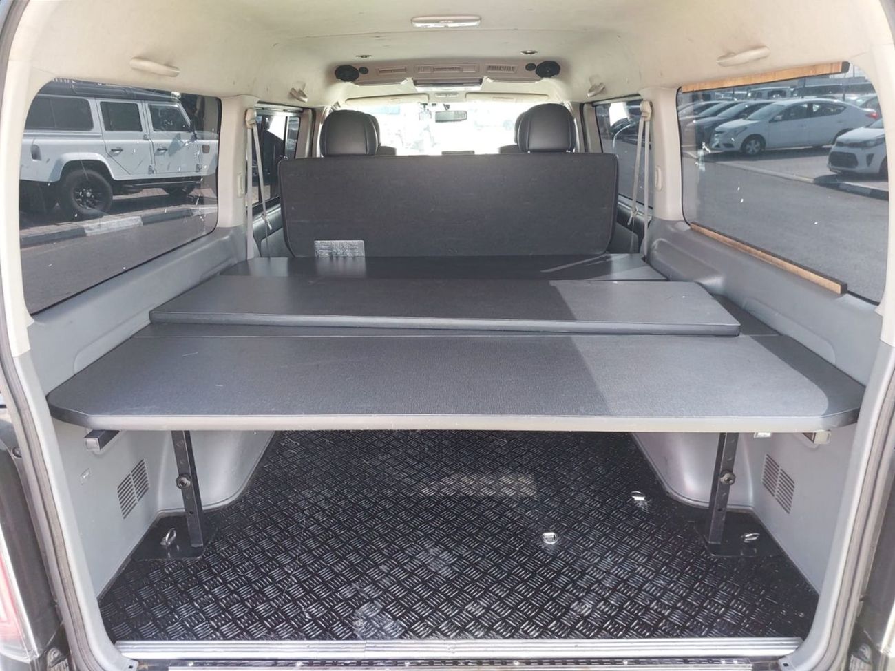 Toyota Hiace TOYOTA HIACE VAN RHD 2009 MODEL 2.7 L PETROL AUTOMATIC(PM00240)