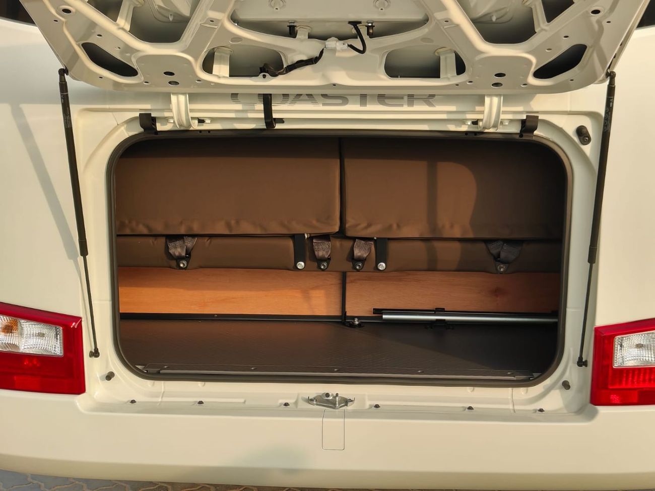 تويوتا كوستر 2025 Toyota Coaster High-Roof 23-Seater (2-Point Seatbelts) 4.0L 4-Cyl Turbo Diesel M/T RWD Export O