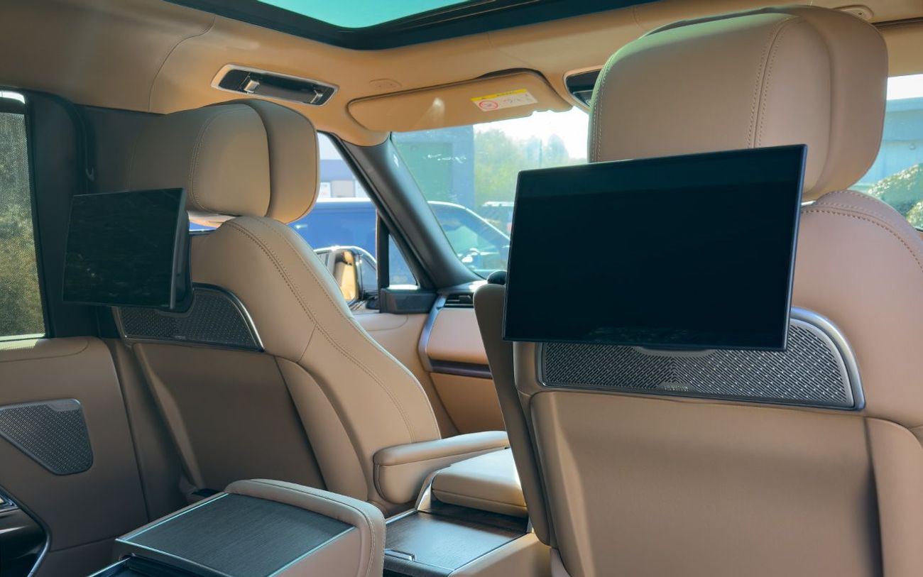 لاند روفر رينج روفر Autobiography 3.0L P460e LWB Right Hand Drive