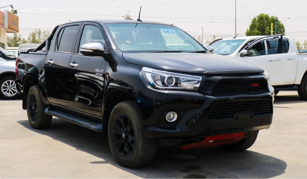 تويوتا هيلوكس TRD SPORTS SR5 Right hand drive TRD sports SR5 leather electric seats keyless entry low kms 2.8