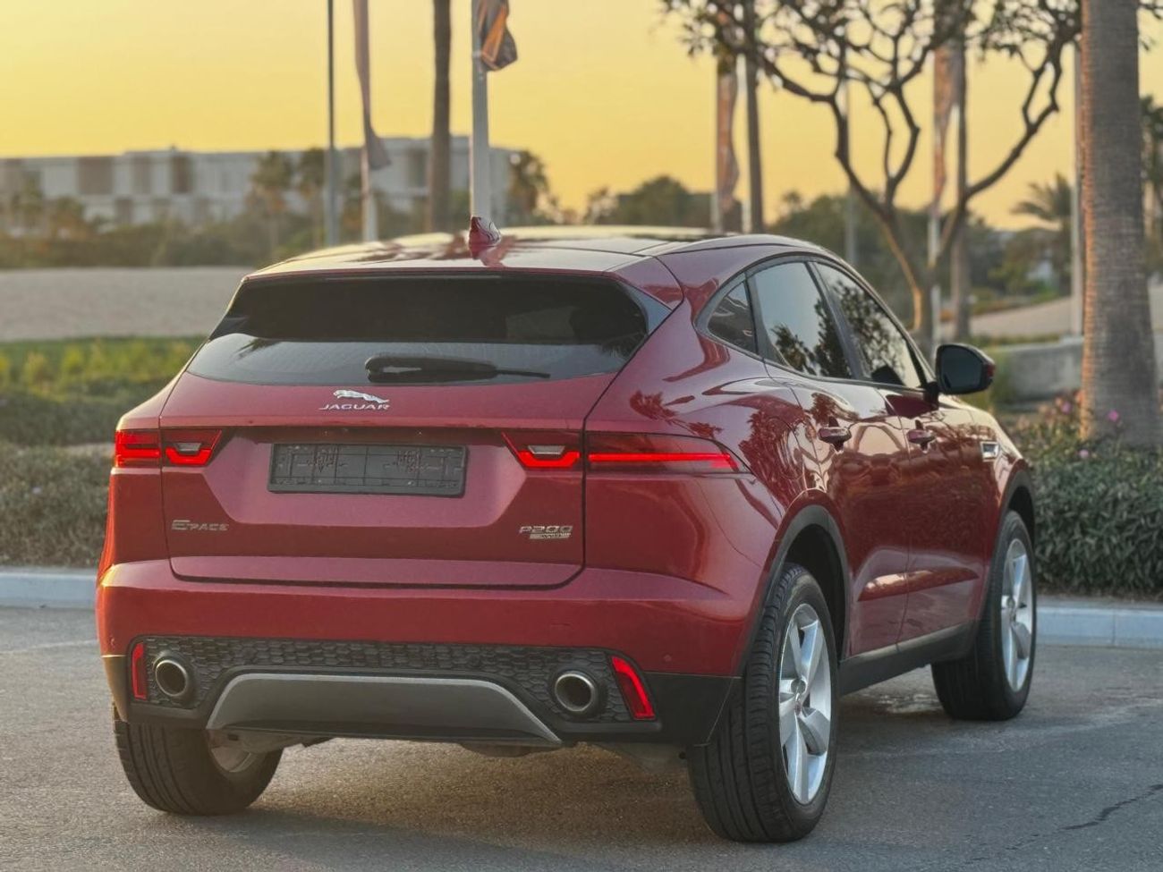 جاكوار E Pace S 2.0L