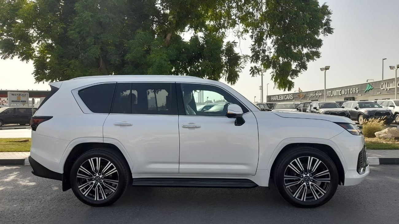Lexus LX 600 RHD BRAND NEW 7 SEATER WHITE WITH TAN FULL OPTIONS PETROL Signature model