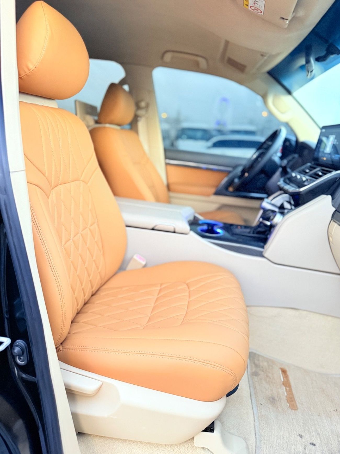 Toyota Land Cruiser 2016 FACELIFTED 2025 WITH INTERIOR AND EXTERIOR V6 4.0L GCC IN EXCELLENT CONDITION