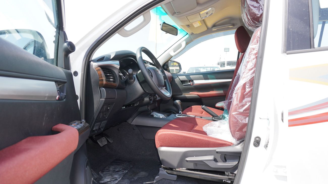 Toyota Hilux SR5 2.7 L