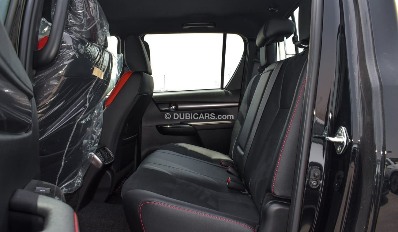 تويوتا هيلوكس GR Sport 4.0 L V6