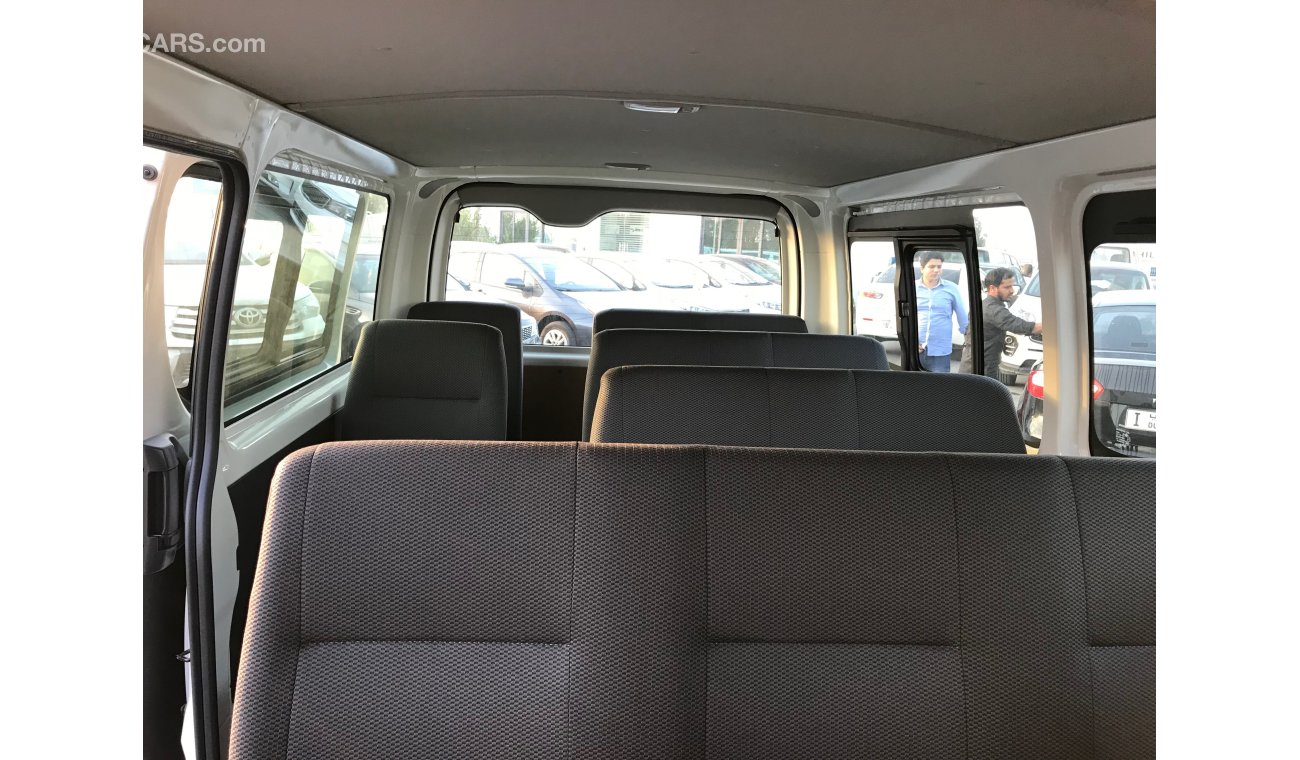 Toyota Hiace 2.5L