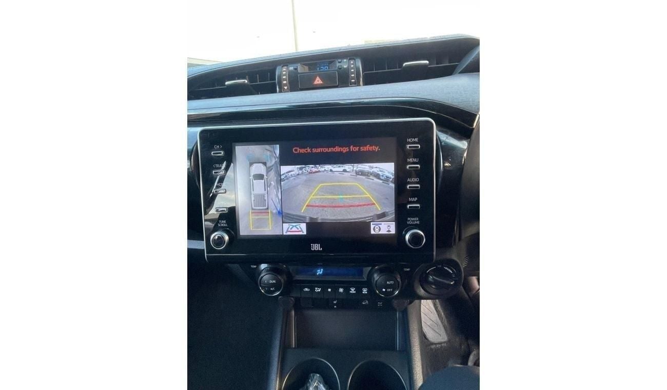 تويوتا هيلوكس diesel 2.8 liter automatic right hand drive with 4 side cameras leather power seats push button star