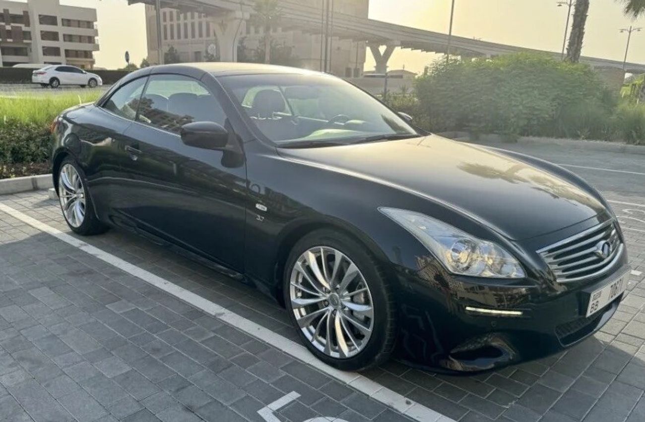 Infiniti Q60