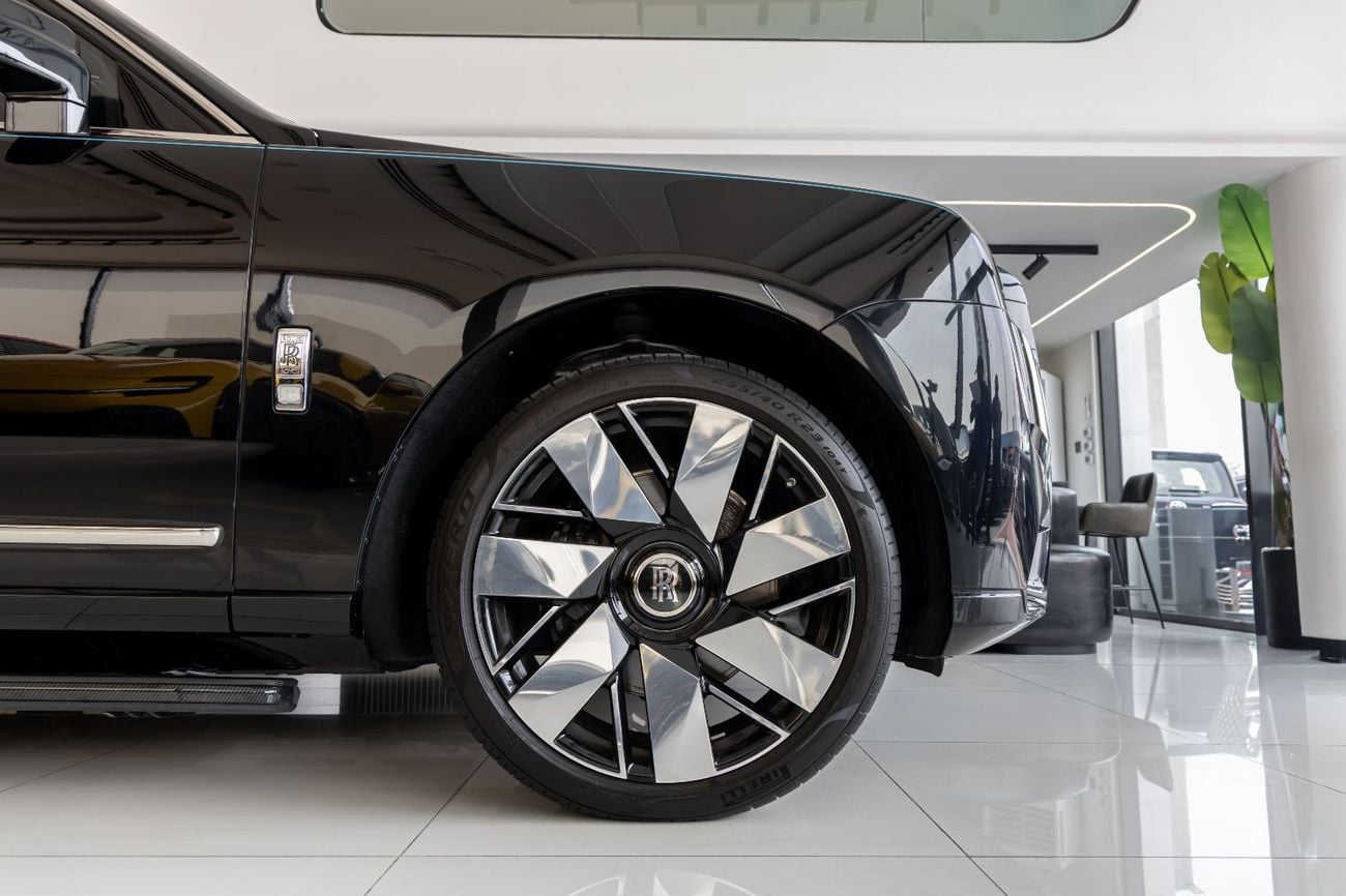 Rolls Royce Cullinan ROLLS-ROYCE CULLINAN | WARRANTY AVAILABLE PITSTOP 360AGMC | SILVER BADGE | BESPOKE TURQUOISE LEATHER