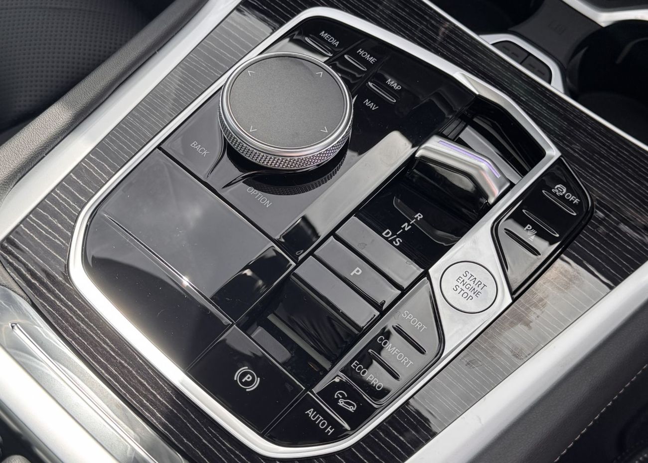 بي أم دبليو X6 XDrive40i M Sport Right Hand Drive