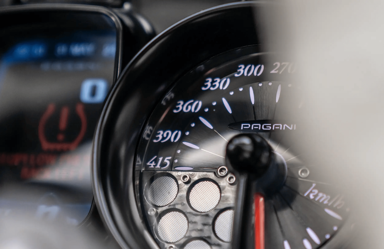 باغاني هوايرا 6.0L V-12 Twin-Turbocharged Engine