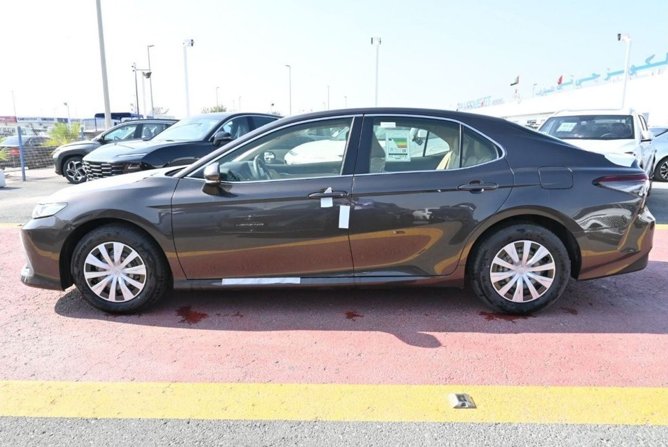 Toyota Camry Toyota Camry LE 2.5L Petrol,  Sedan, FWD, 4 Doors,  Color Brown, Model 2023