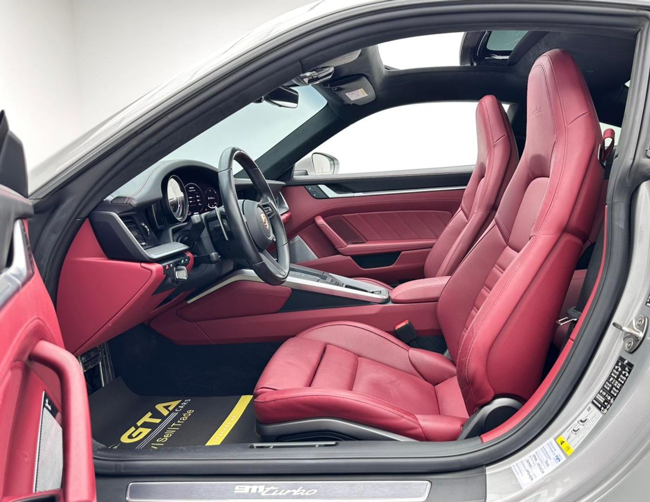 بورش 911 2024 Porsche 911 Turbo, Feb/2027 Porsche Warranty, Porsche Full Service History, GCC