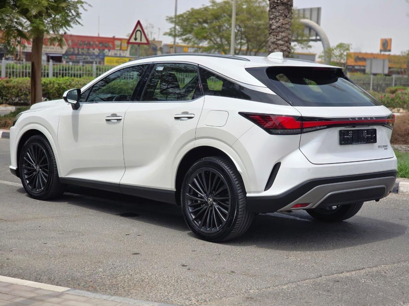 Lexus RX350 PRESTIGE PLUS 2023 GCC WITH AGENCY SERVICE HISTORY IN MINT CONDITION