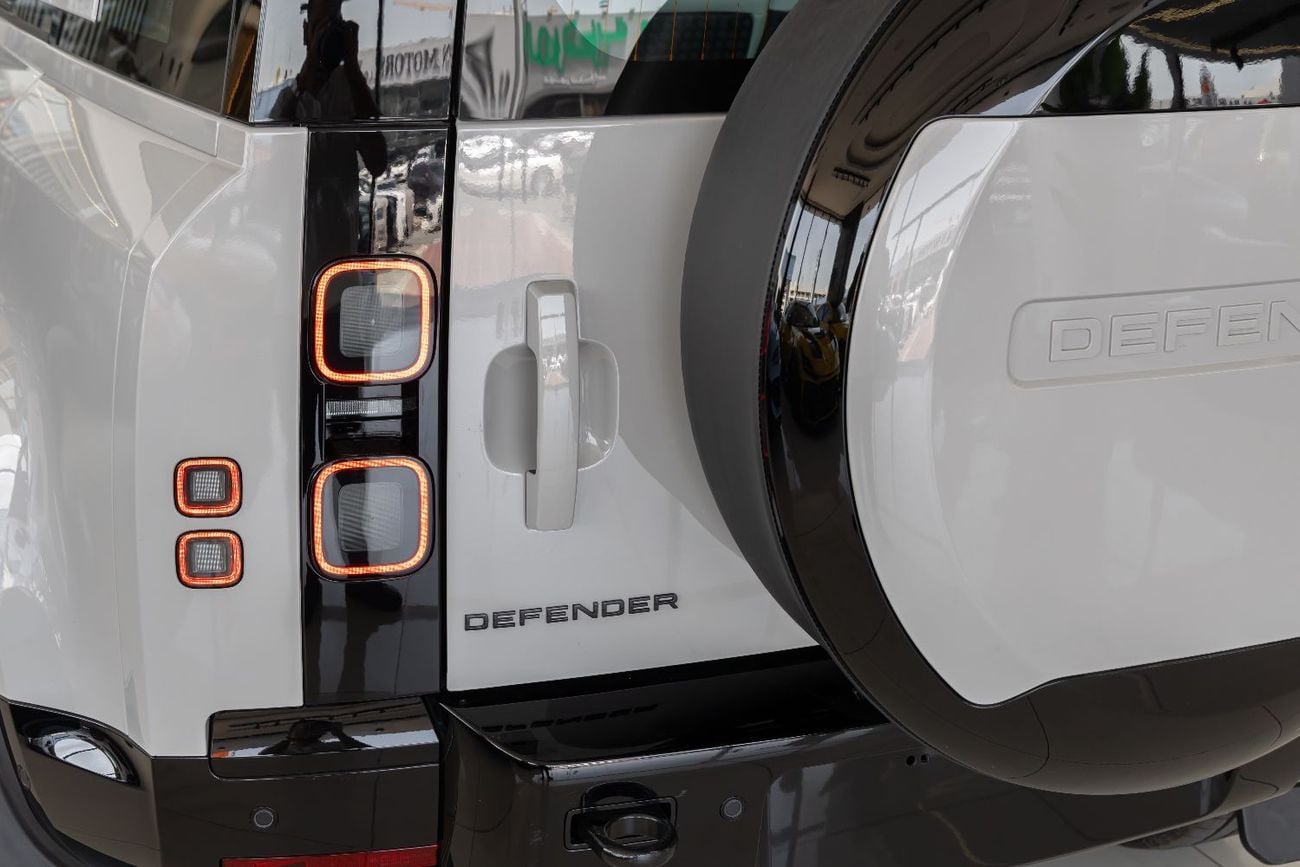 Land Rover Defender Land Rover Defender | 110 X-Dynamic HSE (P400) | GCC Specs | 2026 (Export)