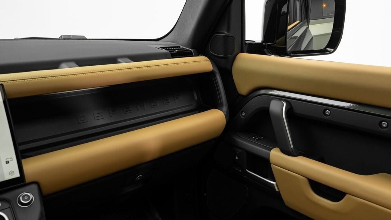 لاند روفر ديفندر X-Dynamic HSE P400e - 2026 - Under Warranty